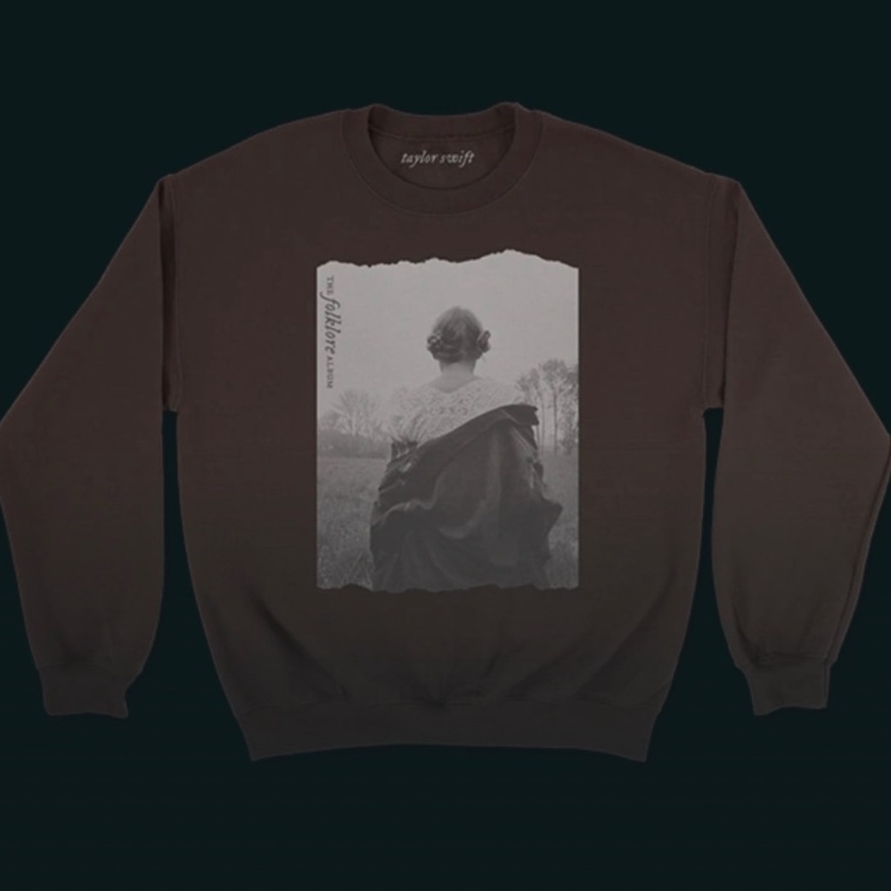 NWT Taylor Swift Moment In Time Crew SM